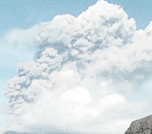 <p>Recuerdo. Vista de la erupción del volcán Eyjafjalla, en los primeros días de mayo de 2010.</p>