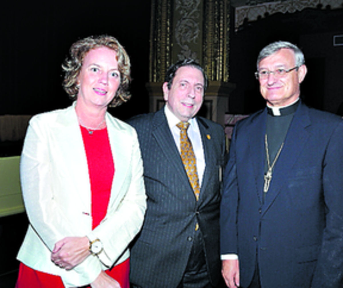 2. Pía Lackman, Fernando Núñez Fábrega y Andrés Carrascosa.