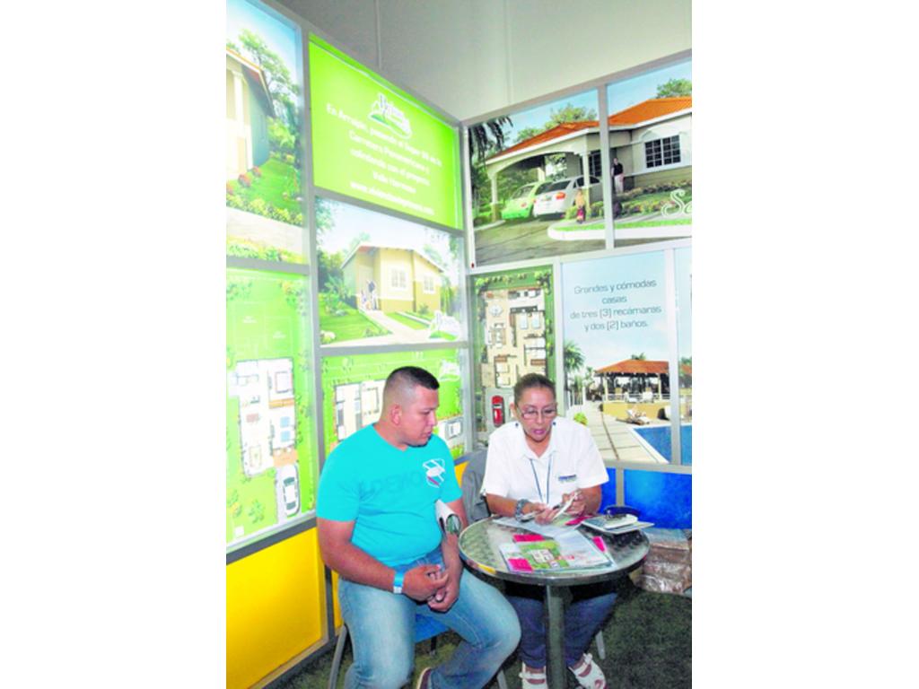 Los panameños compran viviendas de interés preferencial.(Archivo)