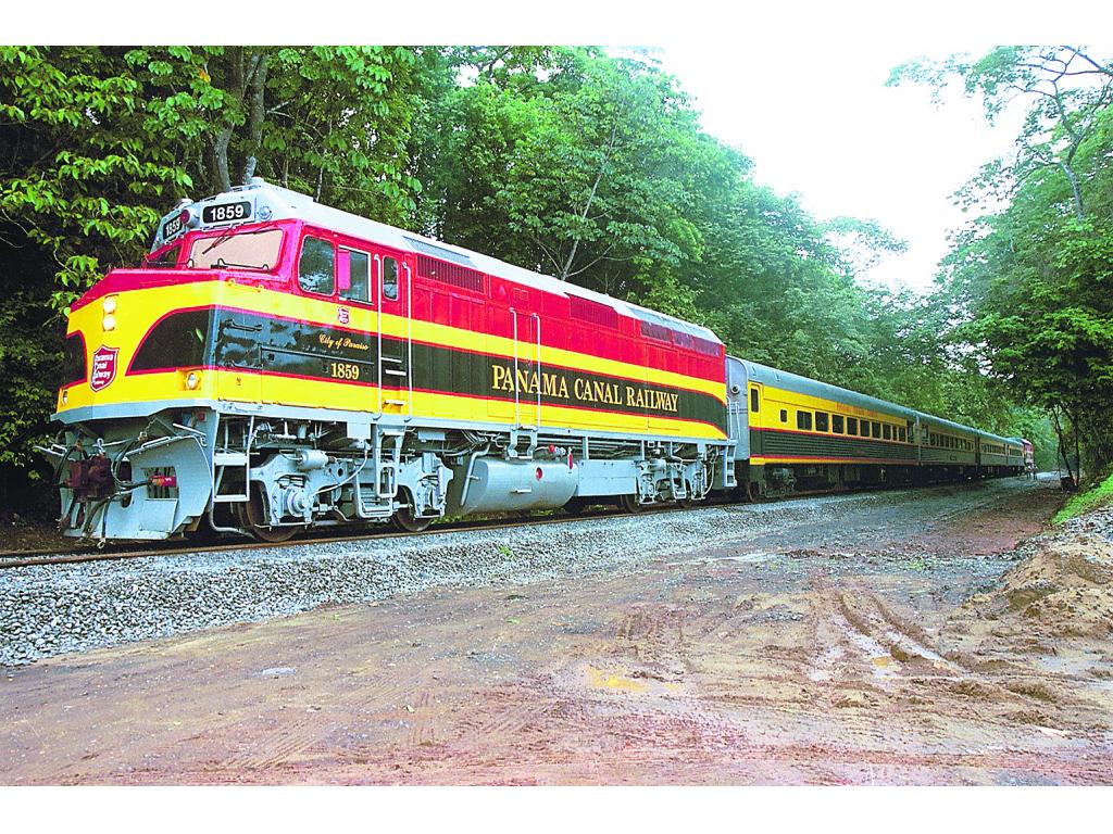 Opción. El ferrocarril es una alternativa para el traslado de mercancía del Pacífico al Atlántico en poco tiempo.(ARCHIVO)