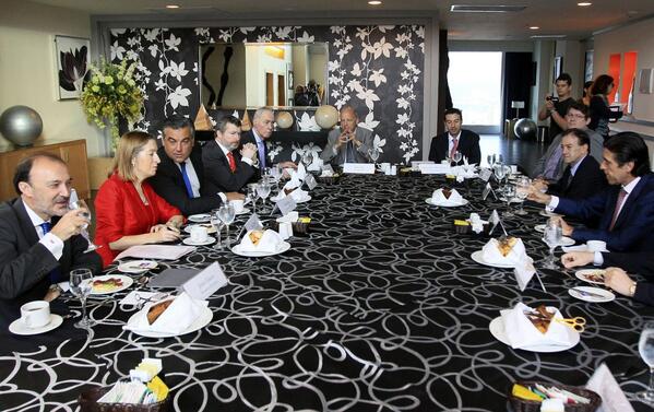 Momento cuan la ministra de Fomento, Ana Pastor se reunión con los directivos de Sacyr Vallehermoso. Foto/EFE
