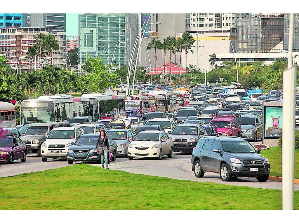Consecuencia. Congestionamiento vehicular.(Alberto Ortega)