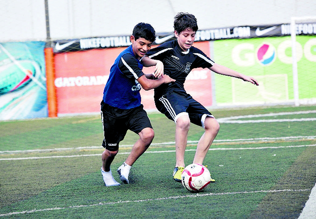 Los jugadores de la academia Costa del Este FC se fortalecen durante los duros entrenamientos de lunes a sábado.(Anayansi Gamez)