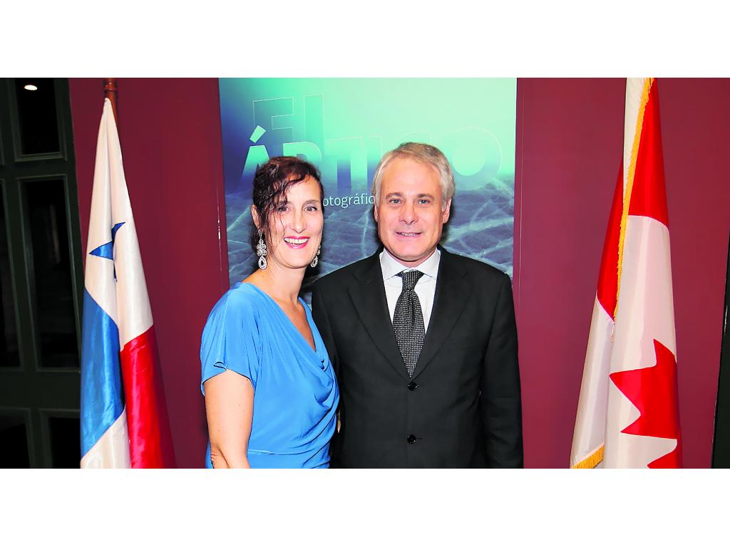 Silvia Cesaratto, embajadora de Canadá en Panamá junto a Giancarlos Curcio, embajador de Italia en Panamá. ()