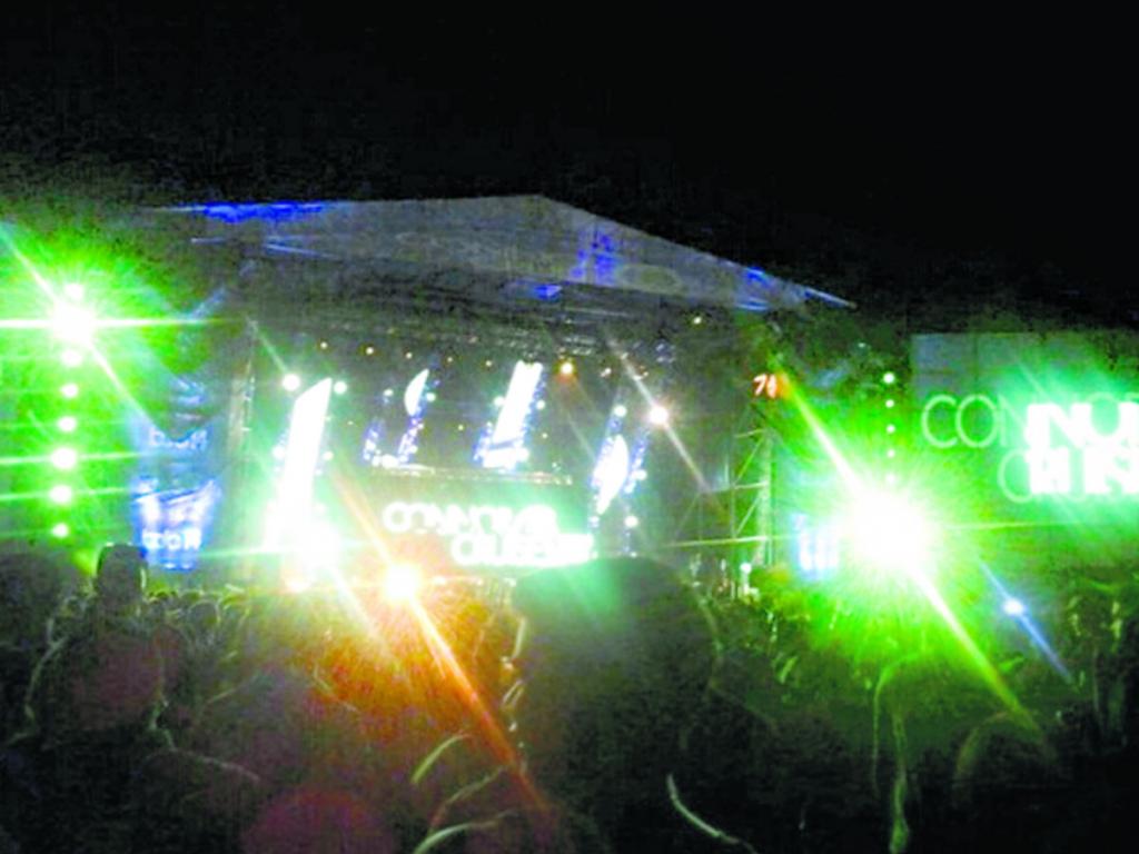 Connor Cruise tuvo una mágica presentación, muy aclamado.