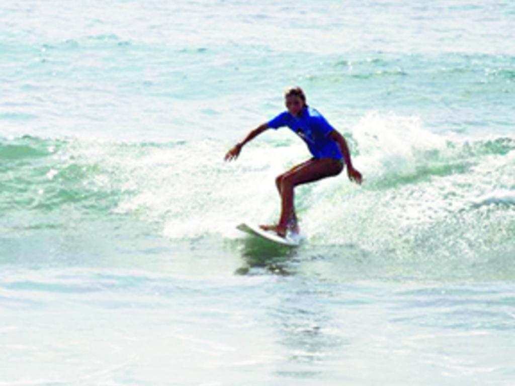 Las chicas captaron la atención de los fanáticos.(Discovery Surfing Talents)