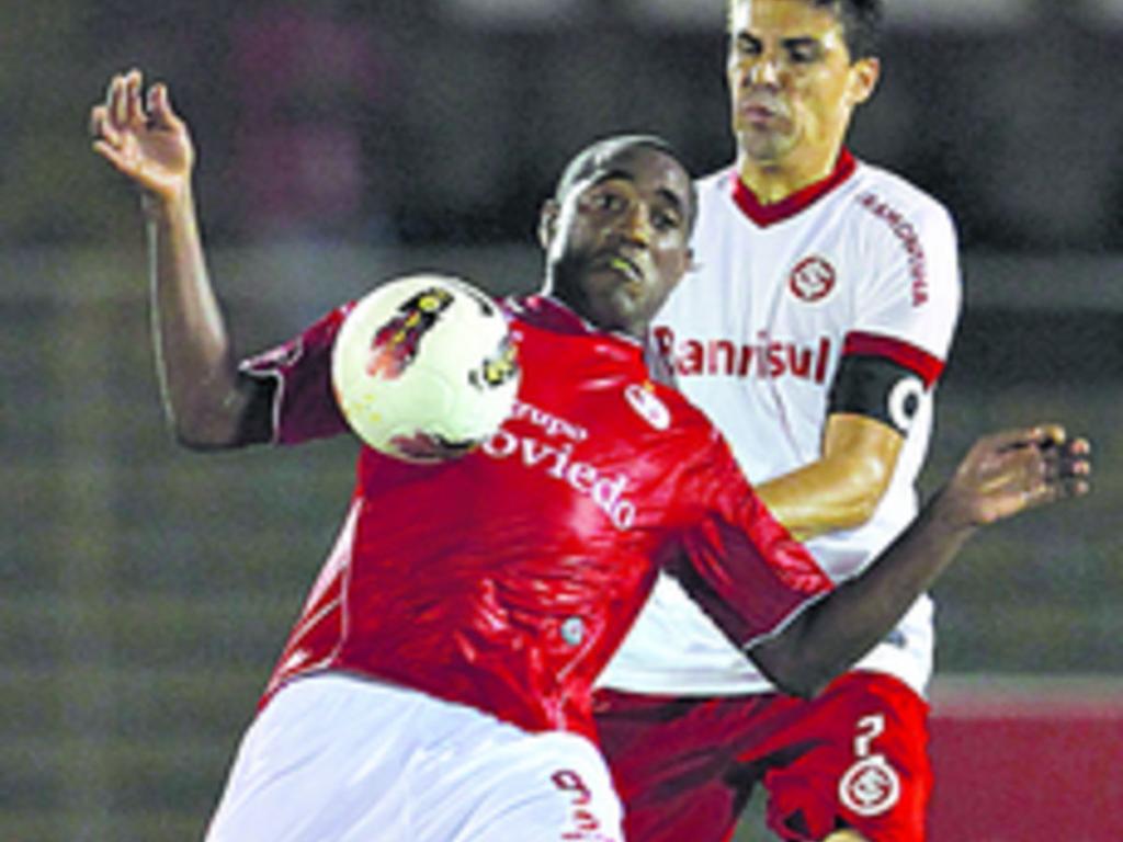 Tejada fue campeón en Perú con el Juan Aurich en el 2011.(EFE)
