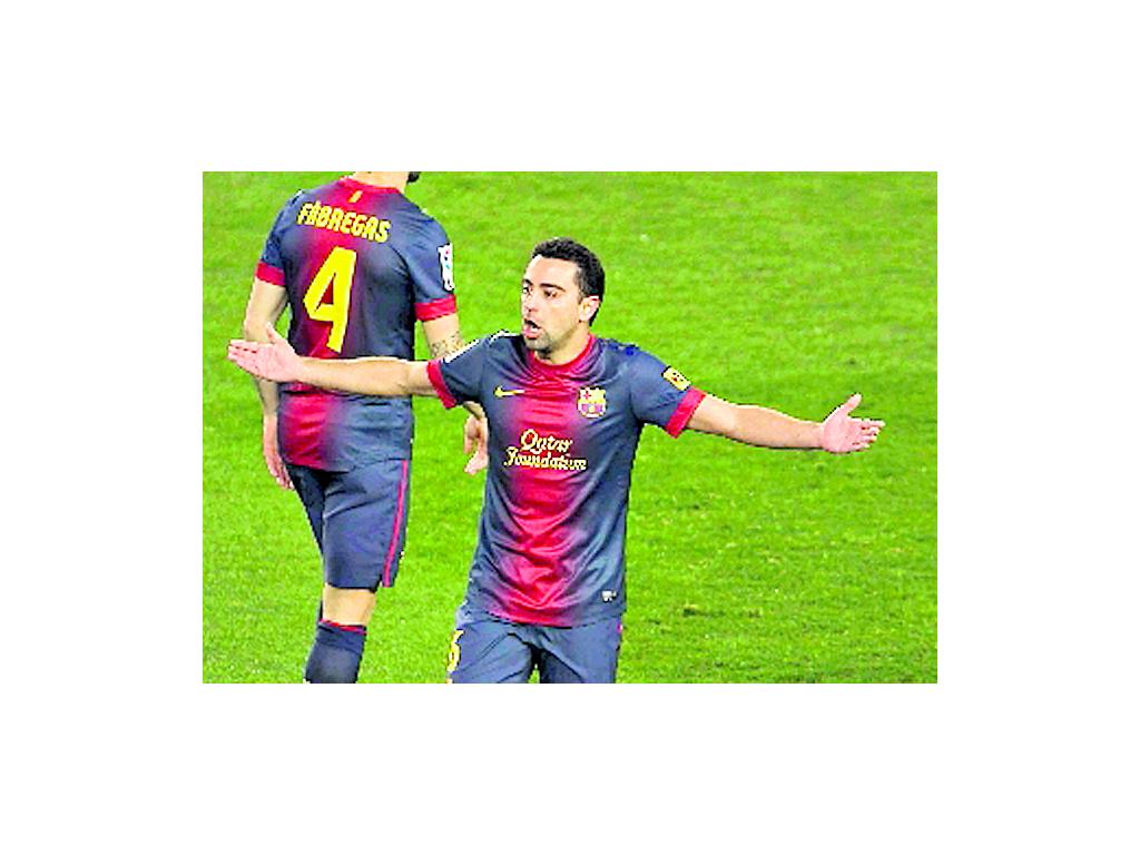Xavi Hernández no le dio la fluidez al juego del Barcelona como en otras ocasiones. Terminó siendo sustituido en el segundo tiempo.