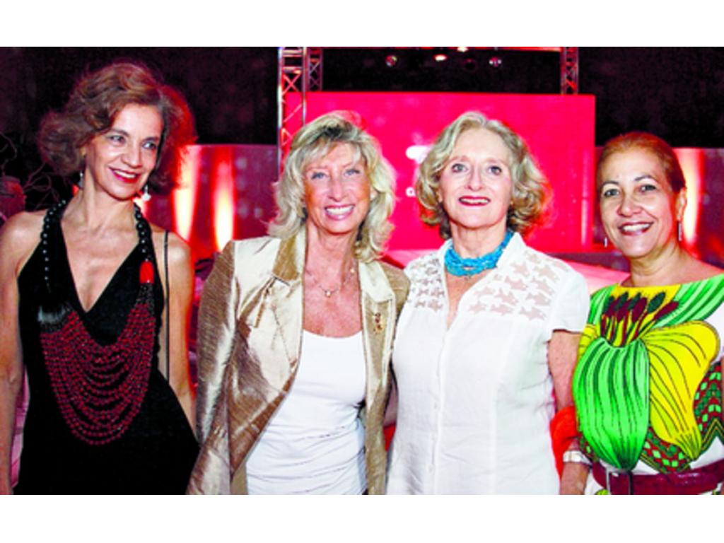 5. Nydia Bahamon, Patricia de Colapinto, Helene Breebaart y Aidelena Pereira.