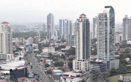 <p></p><p>Banca. El centro financiero de Panamá se muestra sólido y el sector bancario posee una liquidez de 63%.</p>