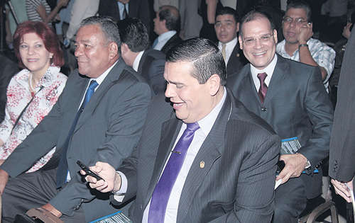 <p>Asamblea. Diputados de CD se hicieron presentes.</p>