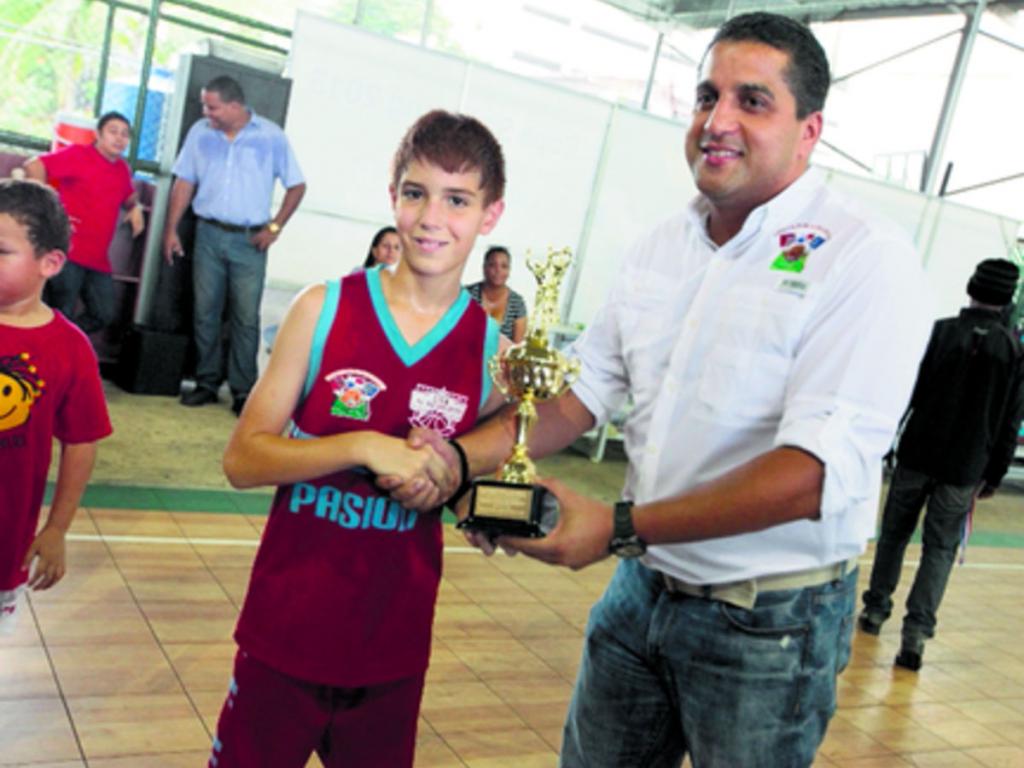 Francesco Controni fue el jugador más valioso y mayor anotador.(Alberto Ortega)