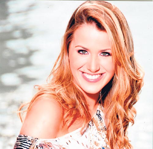 <p>Es una de las bellas debutantes que apreciaremos el 2 de julio en el Festival de Debutantes 2011. Es hija de Raúl Eduardo Guizado Novey y la señora Melissa Saint Malo de Guizado.</p>
