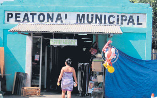<p></p><p></p><p>Perspectiva. Sería mejor aprovechar la fachada colonial.</p>