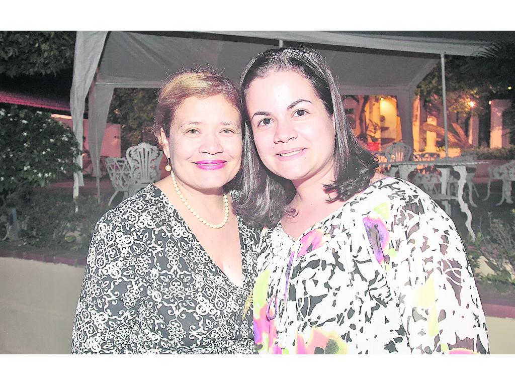 Kathia Malo y Gloria Melania Rodríguez. ()