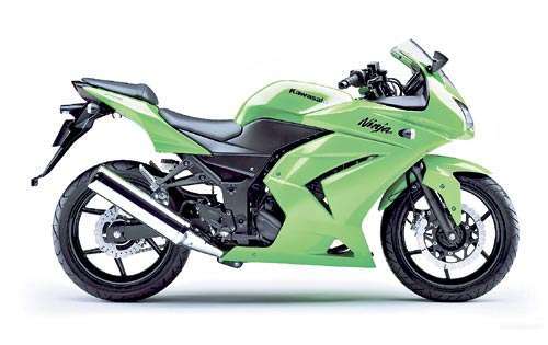 <p>Motor: 4 T, bicilíndrico paralelo </p>