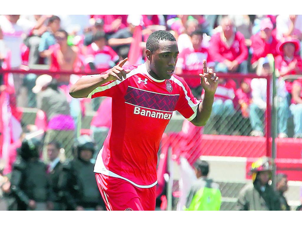 Jugador. Luis Tejada debutó con gol en el Toluca.(Cortesía del Deportivo Toluca )