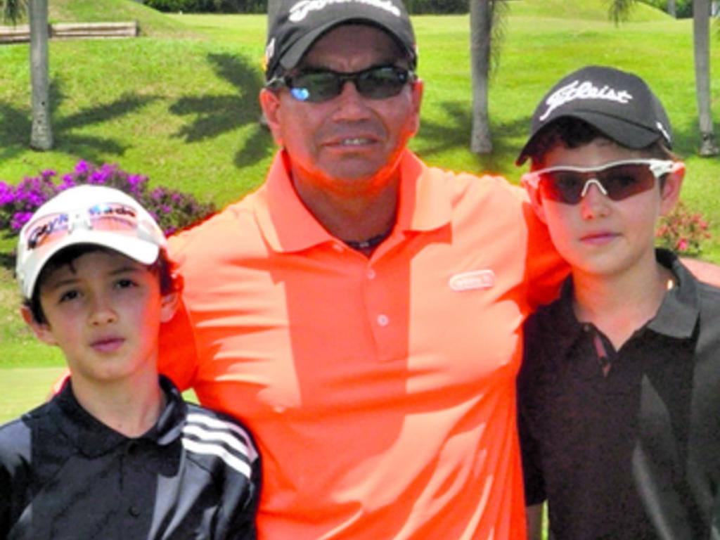Junto a su entrenador, Jorge Rodríguez.(Cortesía: Jean Louis Ducruet)