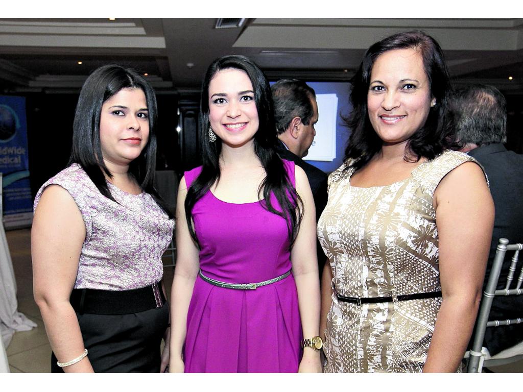 12. Ilka Jiménez, Karen Moreno y Marilena Ayala. ()