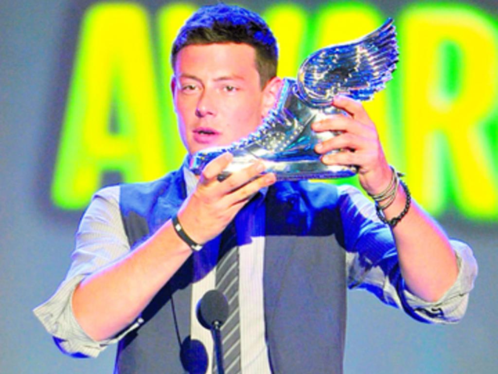 Cory Monteith murió por sobredosis de alcohol y de heroína.