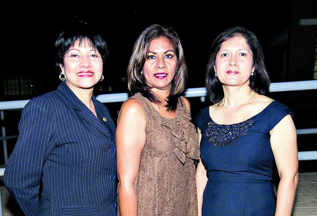2. Edilda Flauzín, Janet Trejos y Edith Espino.
