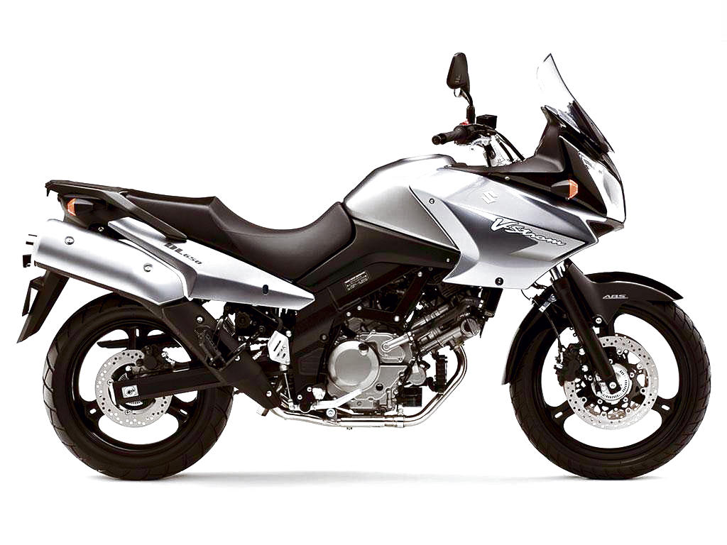 Motor: Bicilíndrico en V, DOHC ()