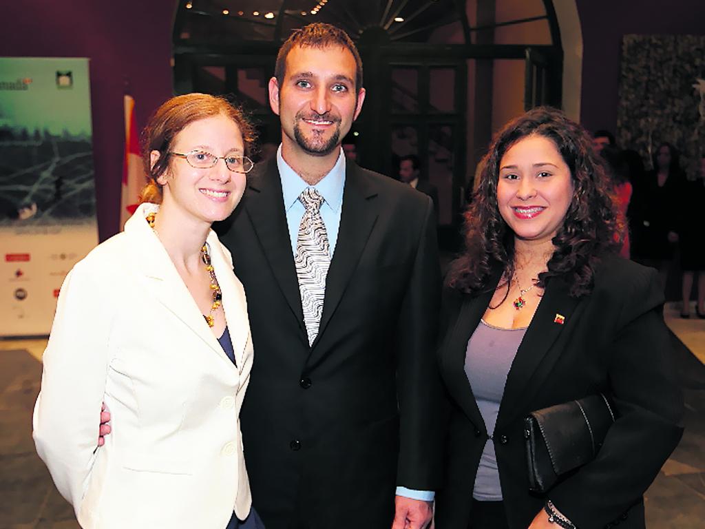 Karen Krakow, Jonathan Newman y Uraisi Troconis.()