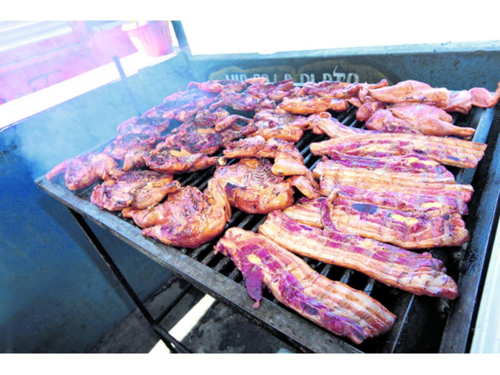 Alimentos altos en colesterol afectan el sistema cardiovascular.(Archivo.)