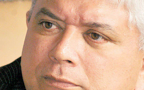 <p>Esos partidos políticos conocidos por toda la población están intentando socavar la tranquilidad del país, lo único que quieren es un golpe de Estado.</p>