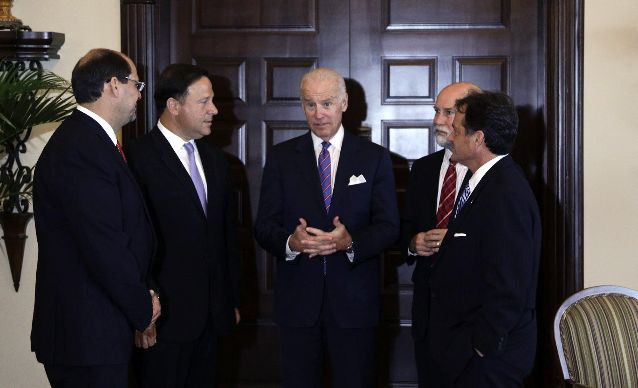 Biden se reunió con los candidatos presidenciales de Panamá. Foto/EFE<br>
