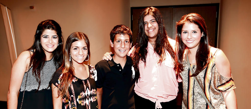 Farah Bhiku, Irene Lymberopulos, Francisco Martinelli, Kamila Bhiku y Tiffany Sultan.()