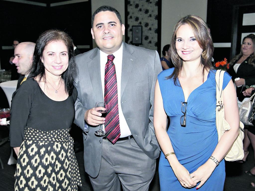 3. Celinda García, Guillermo Palacios y Grace Thorp.