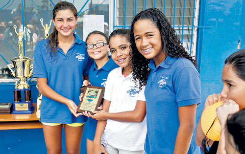 <p>Triunfo. Equipo campeón infantil femenino B.</p>