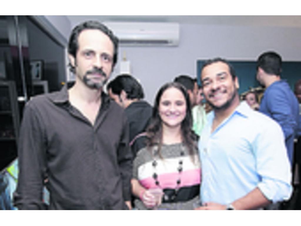 5. Paola Poveda, Ciro Jaén, Fiorella Begoni y Jessica Oviedo.
