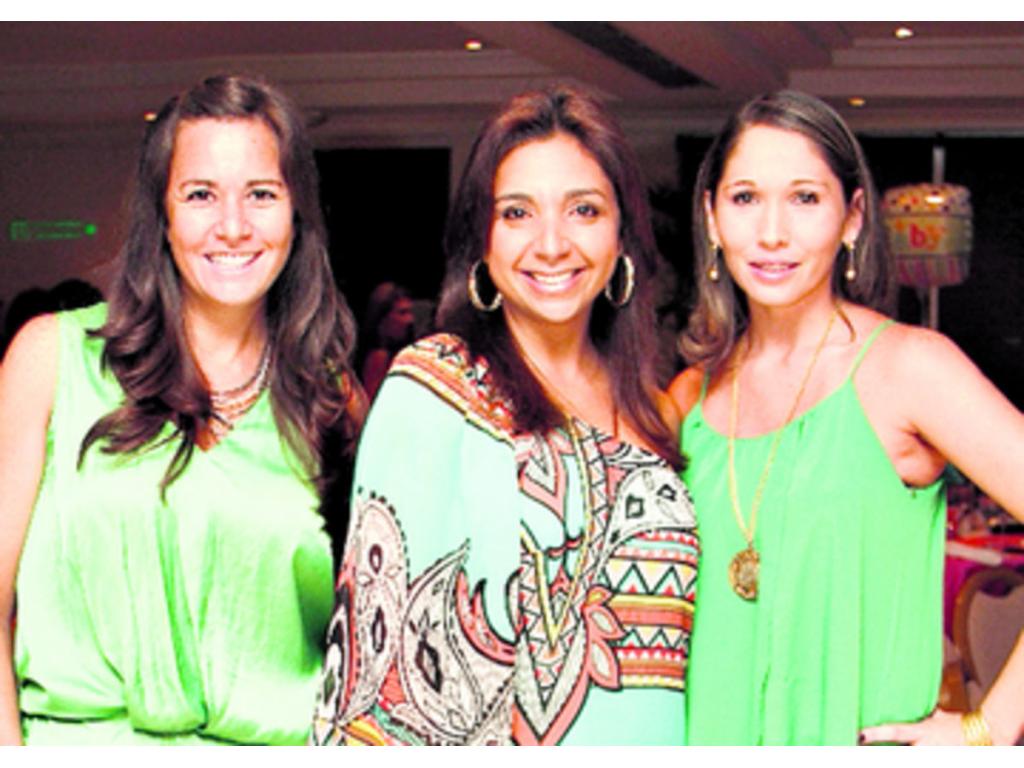 4. Alexis Saint Malo de Lloyd, Analisa de Arosemena, Marilyn Domínguez y Claudia Ferrer.