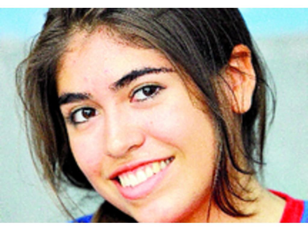 Estupenda esta idea de unir a varios colegios y disfrutar todos en familia, como siempre lo hemos sido. Espero que con el pasar de los años se dé a nivel capitalino.