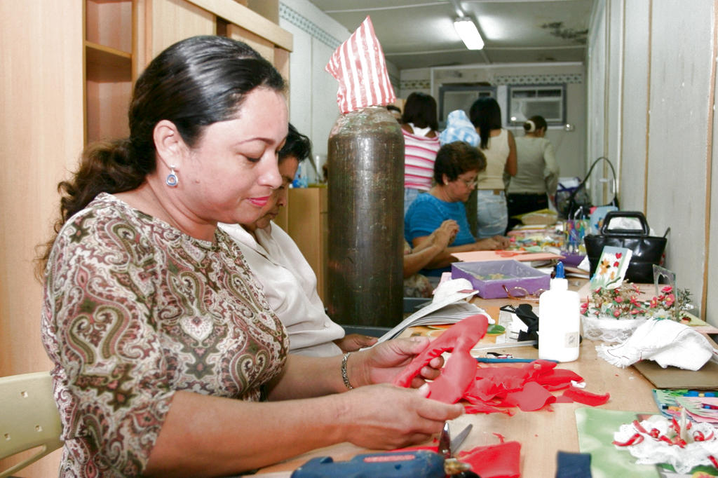 Estudio. Confección de artículos.(ARCHIVO)