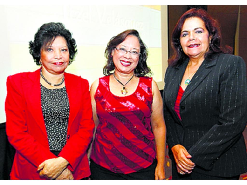 3. Griselda López, Gloria Young e Ileana Gólcher.