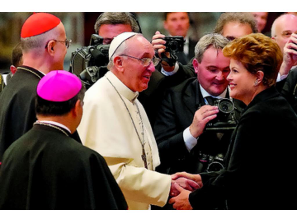 La presidenta de Brasil, Dilma Rousseff, dijo que tiene una audiencia hoy con el papa Francisco y espera ahondar en los temas de la pobreza y el hambre.
