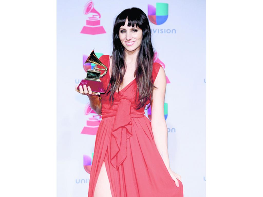 Acudió a Las Vegas sin expectativas. Ahora, vive "más feliz" por la victoria de "Bruja", como mejor álbum de música urbana, segundo Grammy Latino de su carrera.(Mala Rodríguez)
