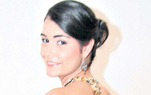 <p>El estilo animal print va al dedillo con aquellas jovencitas osadas, que desean marcar pauta durante su fiesta de graduación. </p>