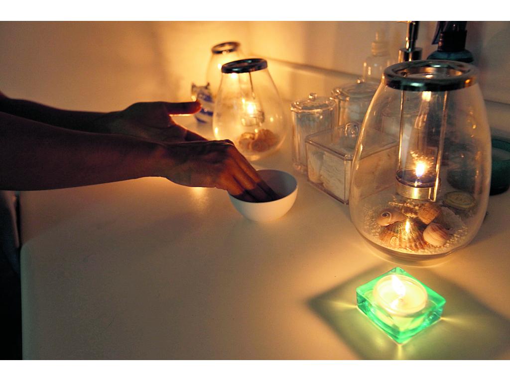 Preparación de aceites para los diversos masajes.