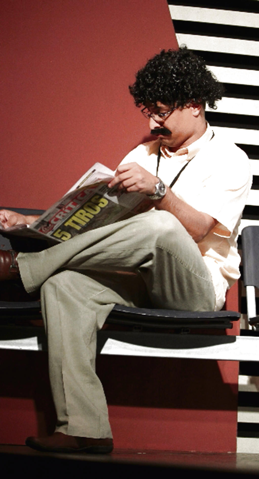 Asiduo a la lectura.()