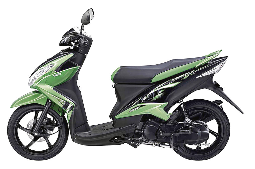 Motor: 4 T SOHC ()
