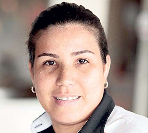 <p>Es una moto cómoda, fácil de conducir y con buen equipamiento. Yaribescky Fong, ejecutiva de ventas de Auto Estilo.</p>