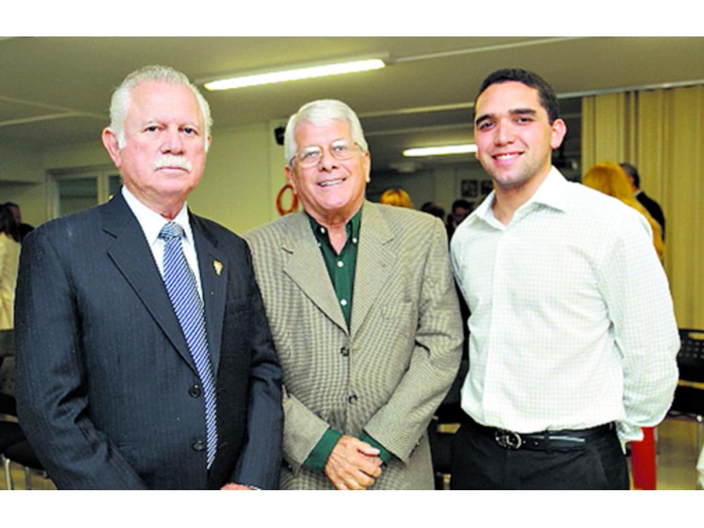4. Félix Cuevas, Félix Carles y Roberto Zuñiga.