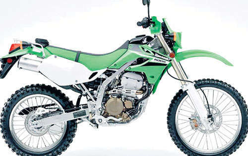 <p>Motor: DOHC 4 T</p>