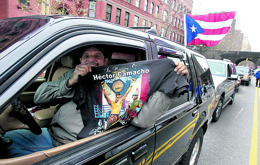 Homenaje. Un conductor con su pancarta de Camacho.(AP)