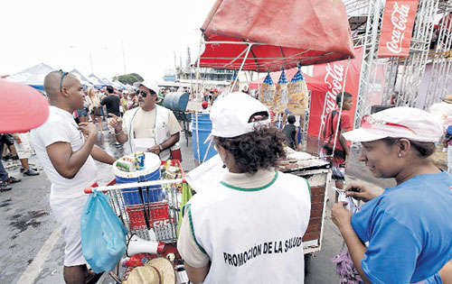 <p>Salud. Comerciantes sin carné de salud son sancionados.</p>