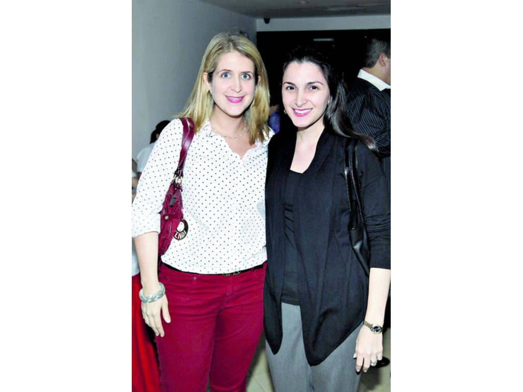 8. Lolita Cupas y Ariana Jaén.